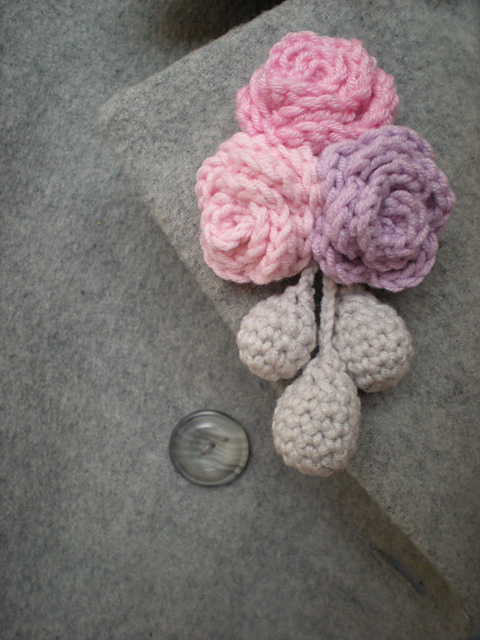 Flower brooch