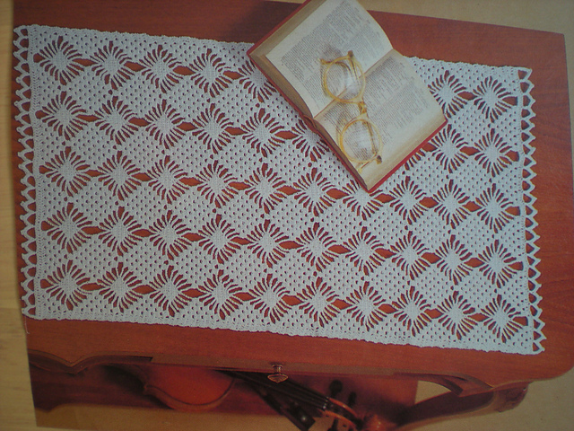 White tablecloth