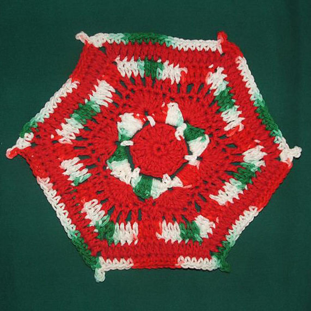 Holiday Hexagon Dishcloth