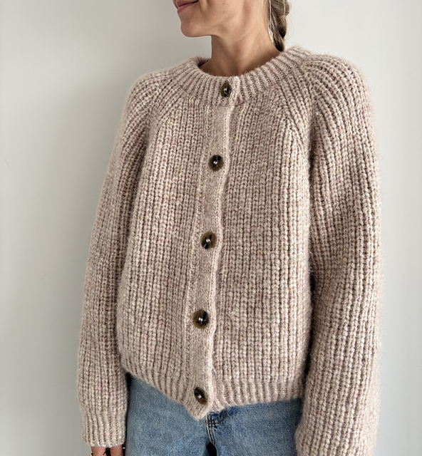 【⠀moe   】WOOL CASHMERE CARDIGAN Jolie Wool Cashmere Cardigan | Aritzia CA