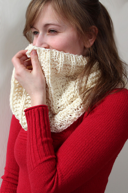 Easy Ladder Stitch Cowl