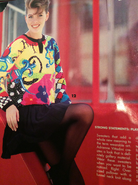 #12 Pop Art Pullover