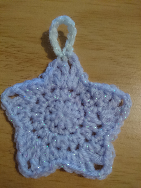 Hanging star decoration