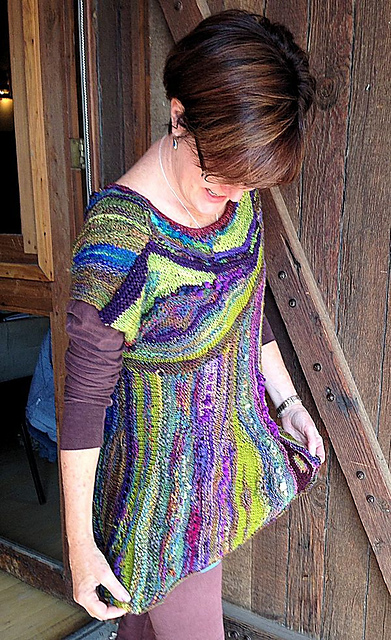 Along the Curving Path: Short Row Tunic