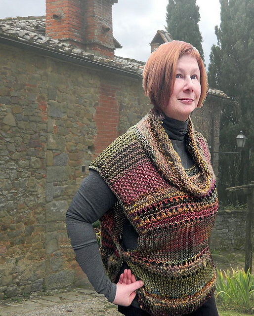 TUSCAN WAll TABARD