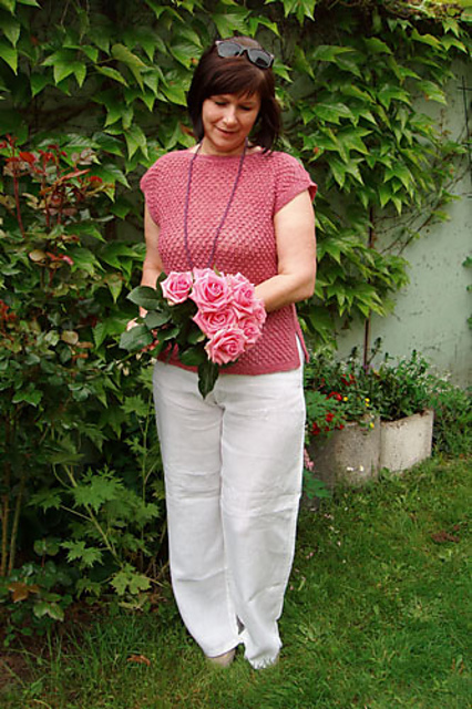 DOROTHEA’S SUMMER TOP “Sleeping Beauty”