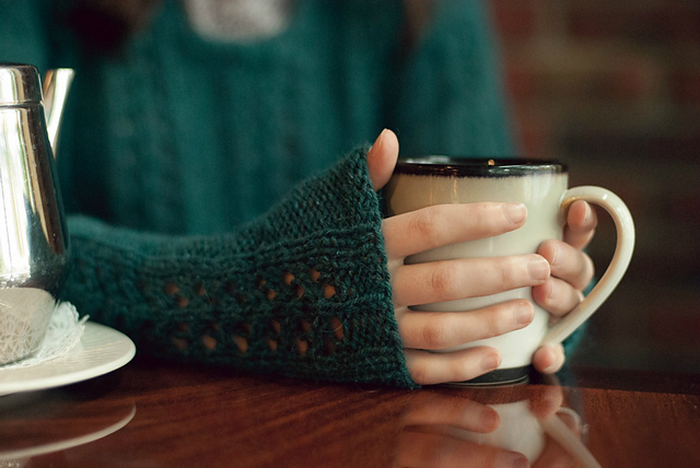 Charli Lace Armwarmers