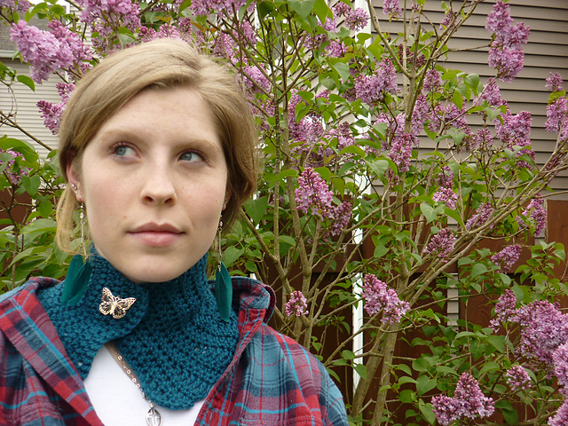 Flair - a crochet neck wrap