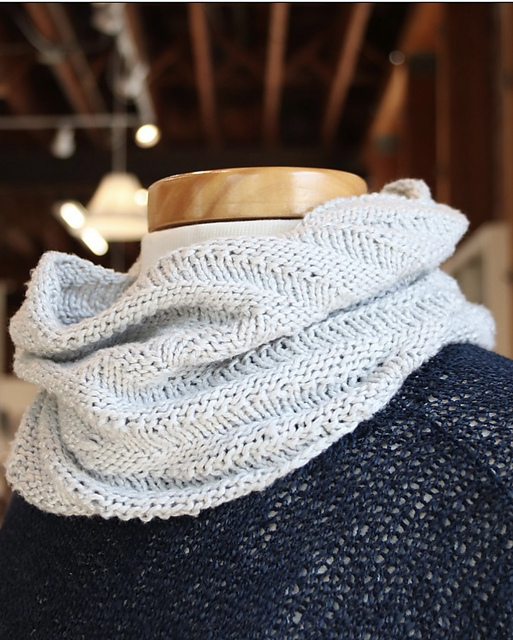 Diagonal Cowl