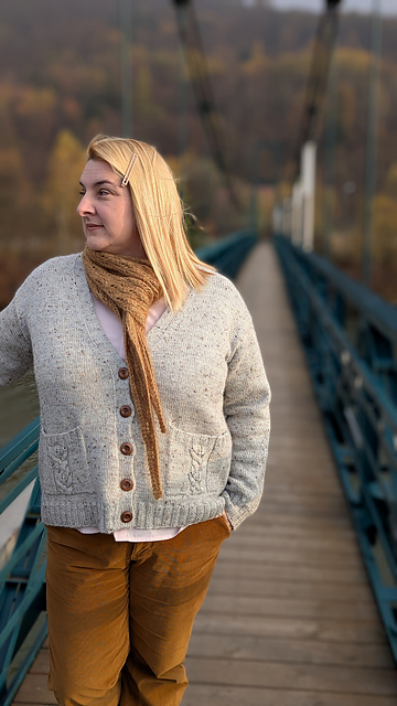 FROZEN TULIPS CARDIGAN