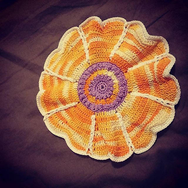 Daisy Potholder #5516