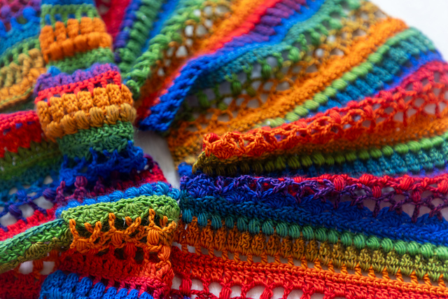 Gaga scarf