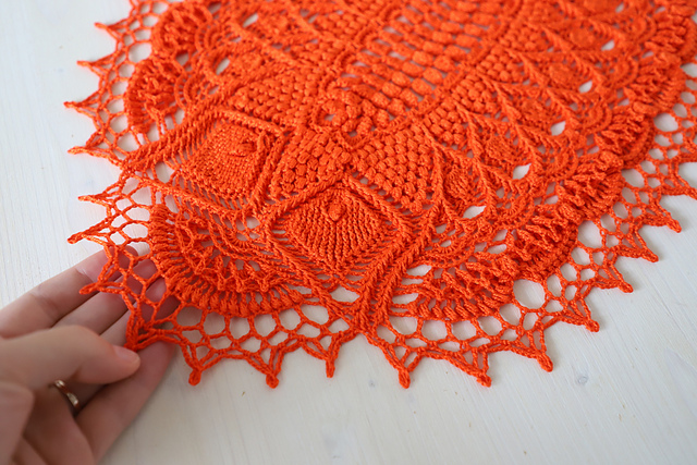 Oval Federica Doily