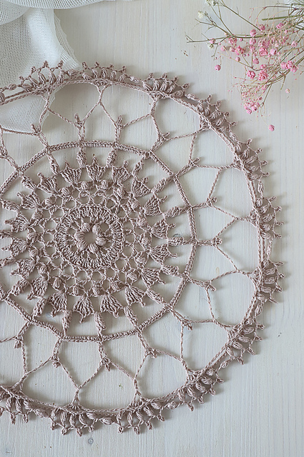 Bari doily