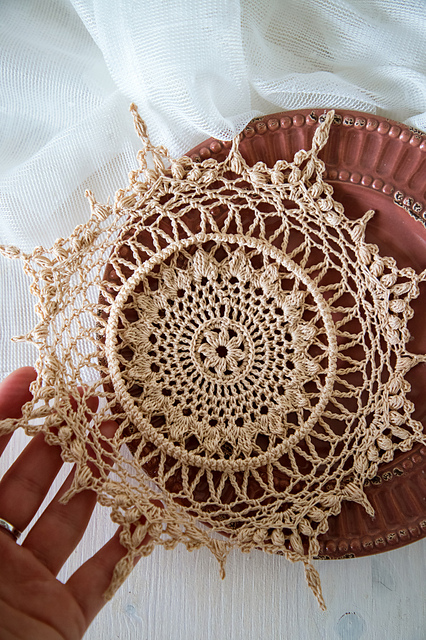 Hema doily