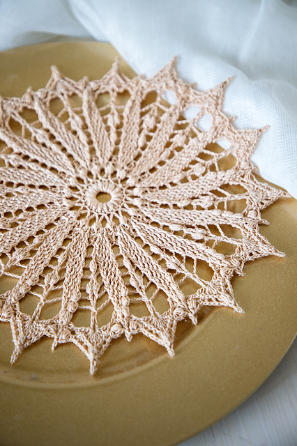 Dominika doily
