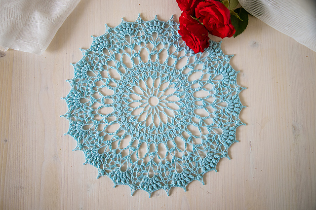 Ariadna Doily