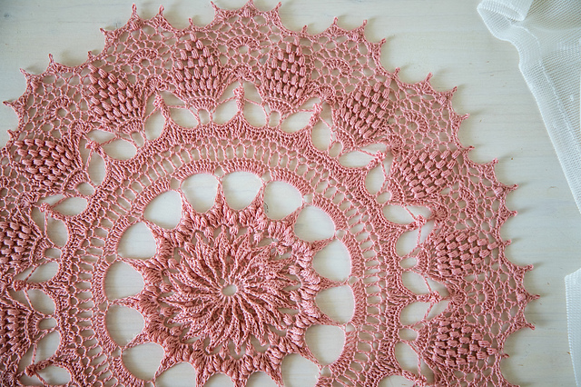 MCAL - Lucia doily