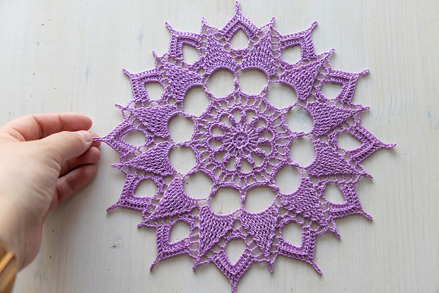 Fleur doily