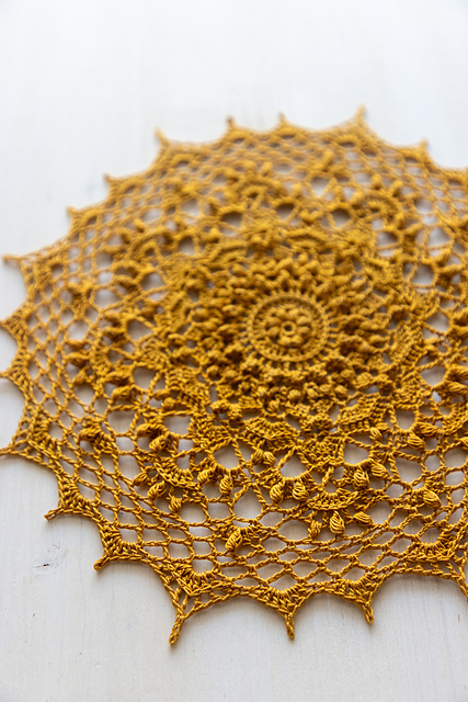 MCAL - Mamie doily