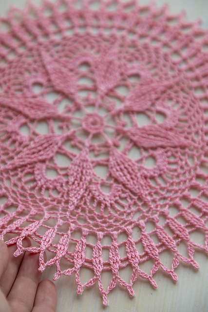 Eglantine doily