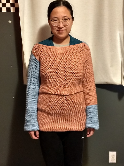 Breastfeeding sweater