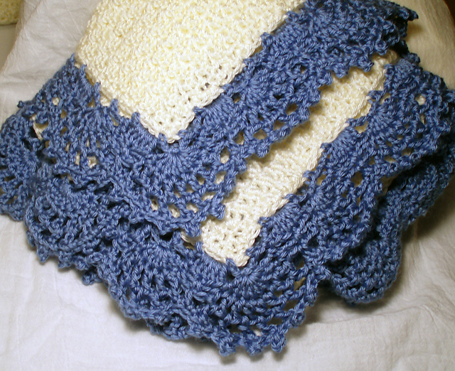 Girl's Ruffled Blanket