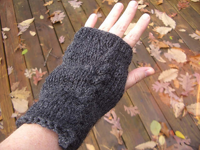 Even Easier Peasier Cable Mitts