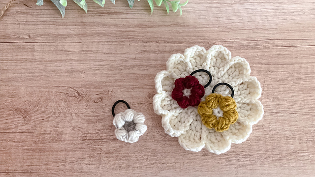 Flower hair tie