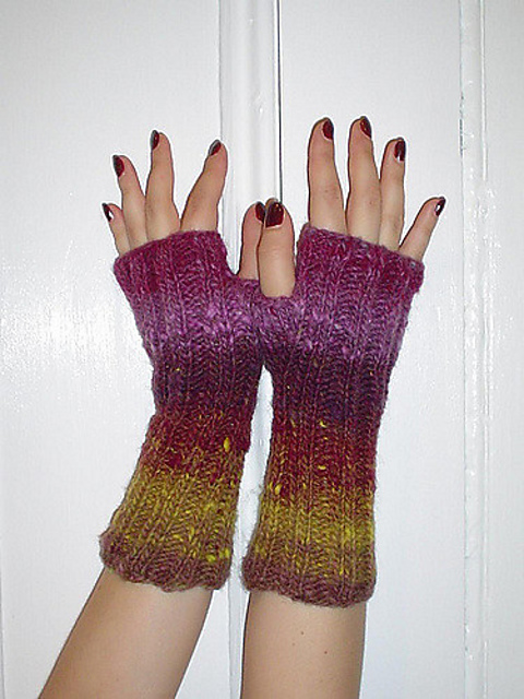 Best Friend Mitts