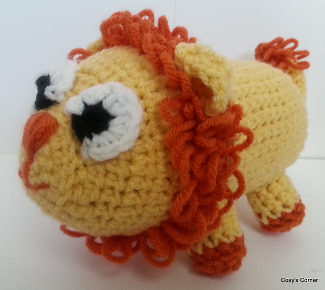 Lion Rattle