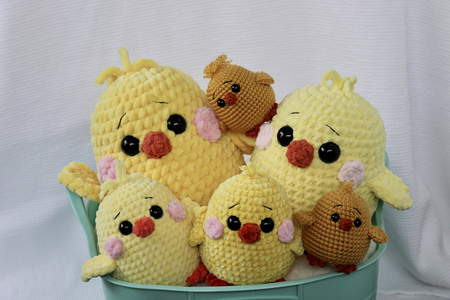 Julie The Chick