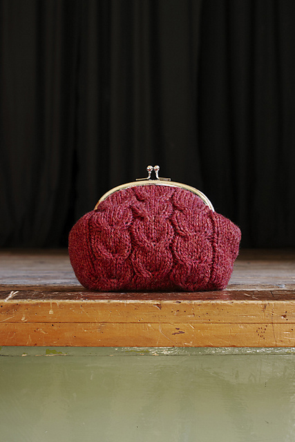 Macaroon Knitted Purse