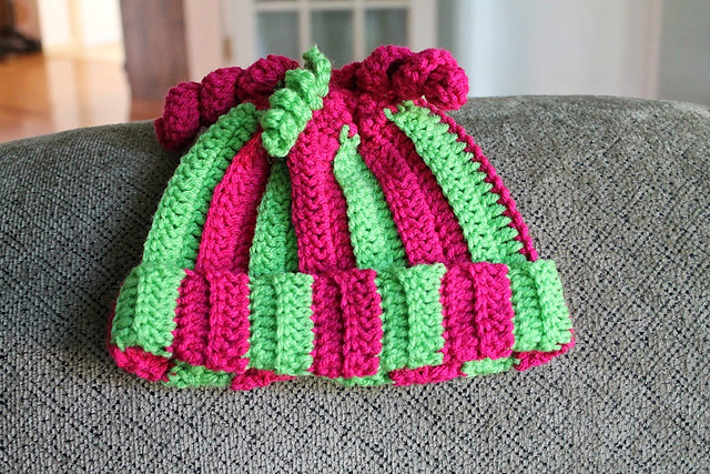 Vertical Stripes with Curliques