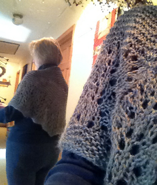 Cat's Paw Shawlet