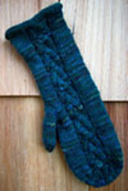 Countrywool's Crossed Cable Mittens