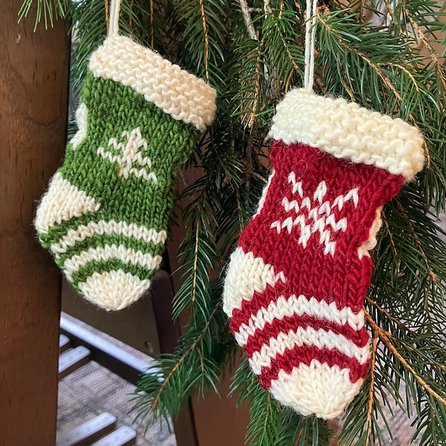 Ravelry Wee Sock Tree Ornaments pattern by Claudia Krisniski