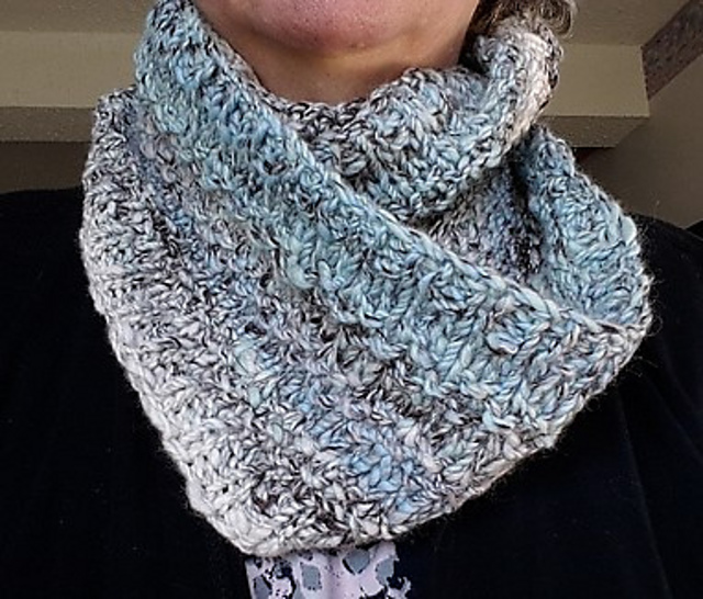 Textured Rings Cowl