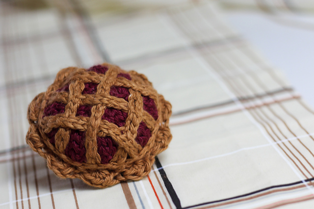 Rhubarb Pie Amigurumi Cat Toy