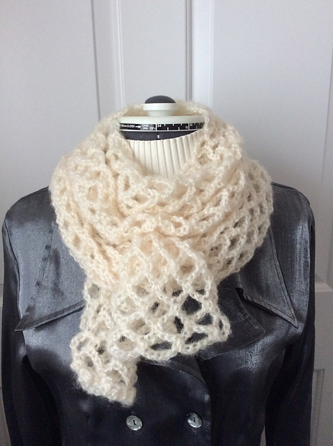 Hove Scarf
