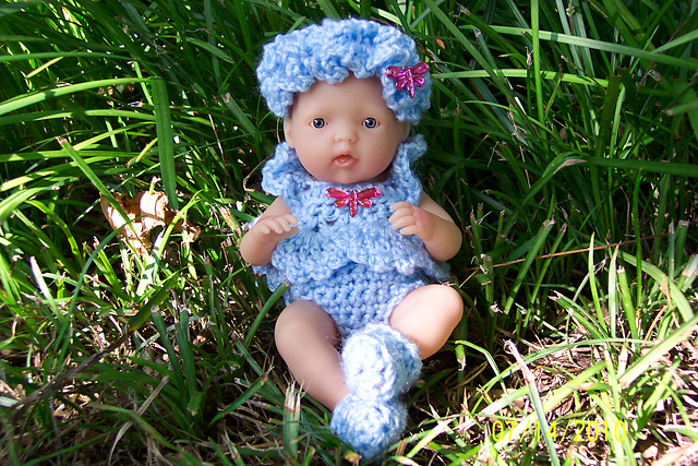 Pinafore & Ruffled Bonnet