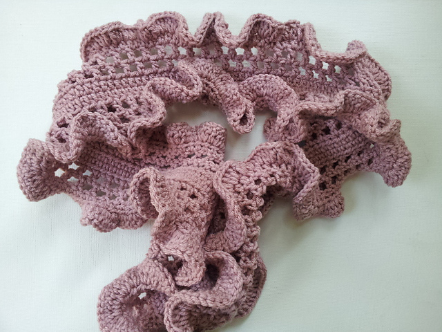 Easy Frilly Ruffle Scarf
