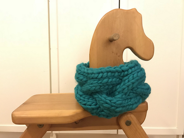 Easy Peasy Giga Braided Cowl
