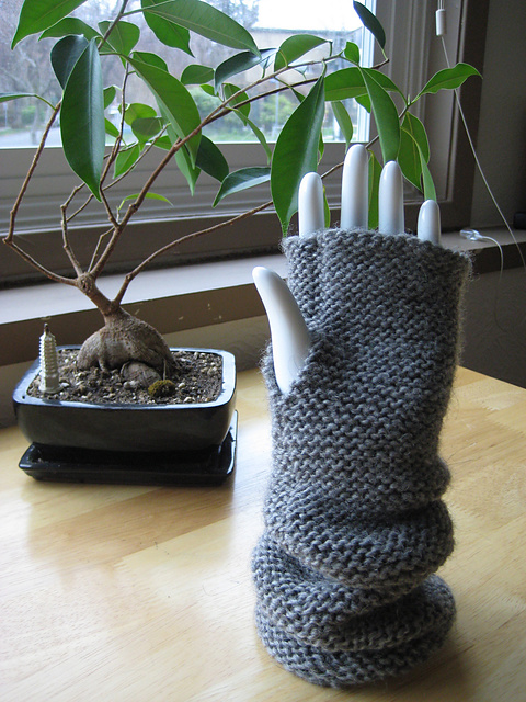 Design G - Wrist Warmers