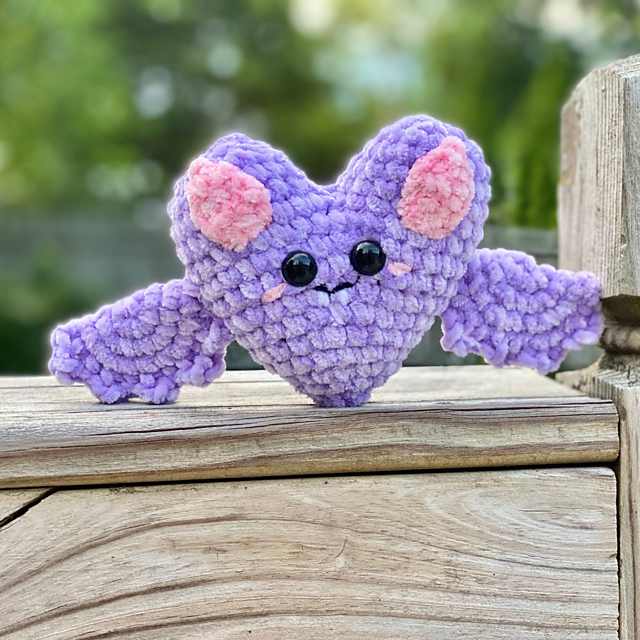 Amigurumi Hearty Bat