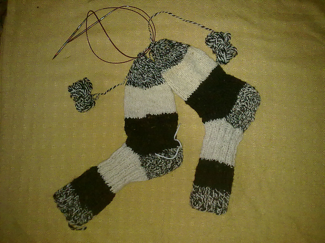 Zwei Socken gleichzeitig stricken