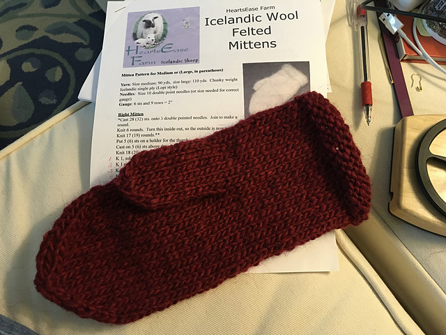 Swedish Mittens in Icelandic Yarn