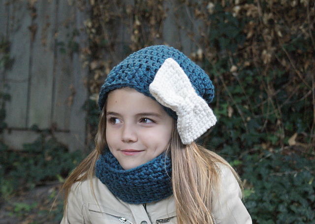 Slouch Bow Hat and Cowl