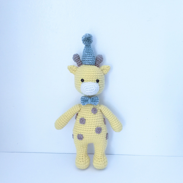 Giraffe Amigurumi Plush Toy