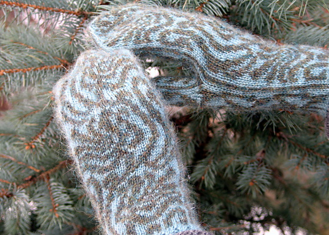 Art Nouveau Mittens